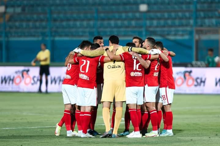 القلعة الحمراء تُعد حصونها بتشكيلة نارية