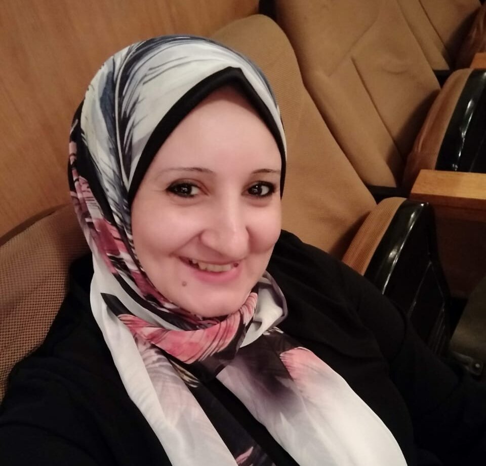 الشاعرة هبة حلاوة