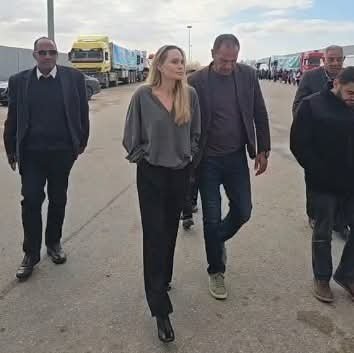 أنجلينا جولي