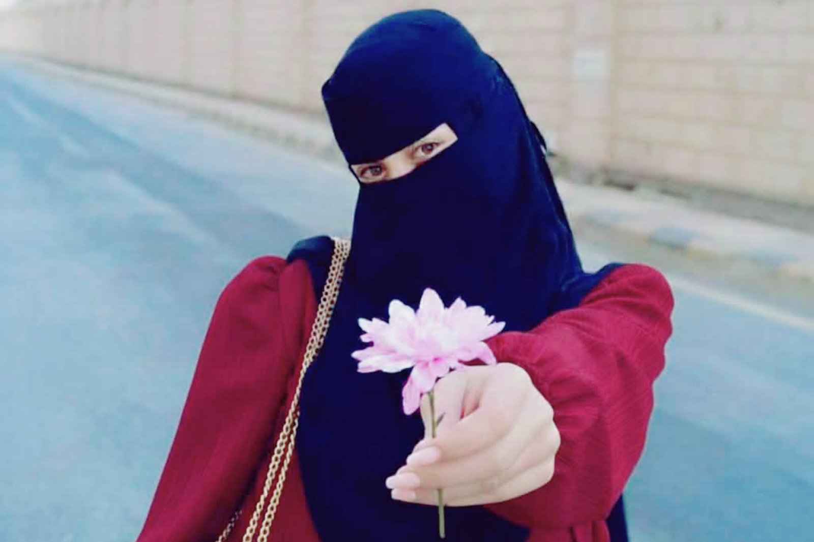 رئيس قسم الفن بمؤسسة اليوم للإعلام الصحافيه ريهام طارق 